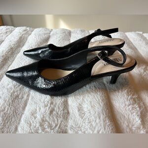 Womens Alfani Babbsy Step n Flex kitten heels size 8